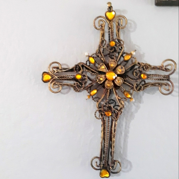 ARTISAN METALLIC WALL CROSS NEW! - Picture 1 of 4
